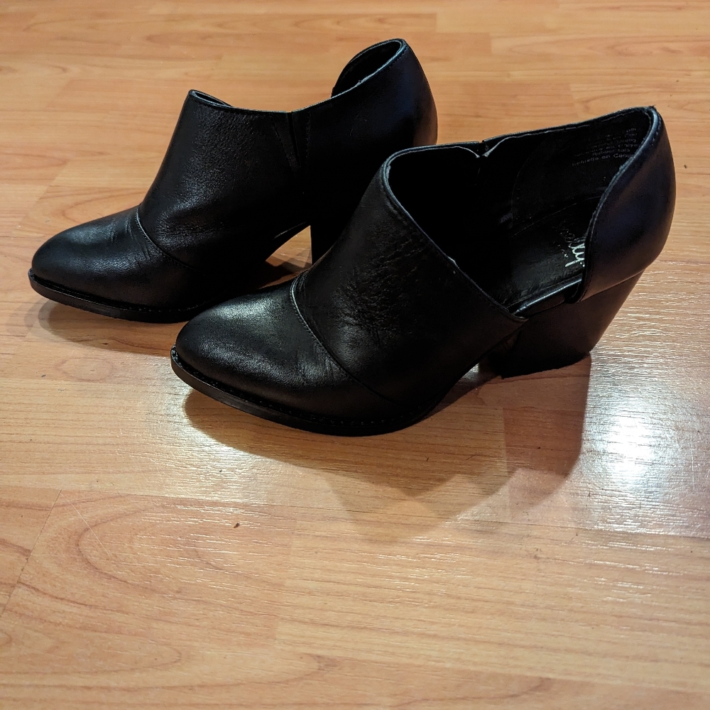 Shellys London Black Booties Sz 6.5 - Picture 2 of 4